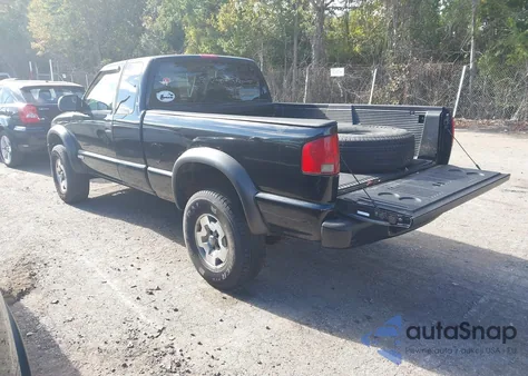 2003 Chevrolet S-10 Ls from USA, damaged, VIN 1GCCT19X038282754